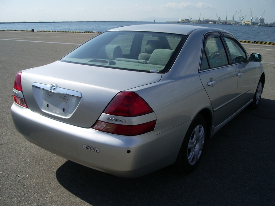 2001 Toyota Mark II Pics