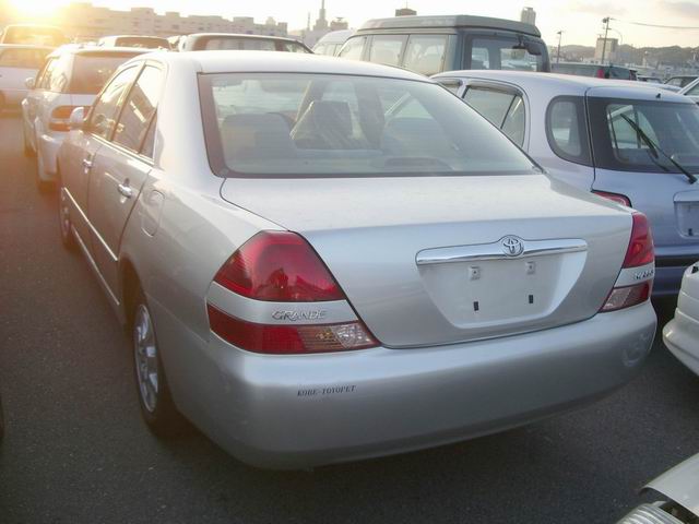 2001 Toyota Mark II Pictures