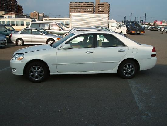 2001 Toyota Mark II Pictures