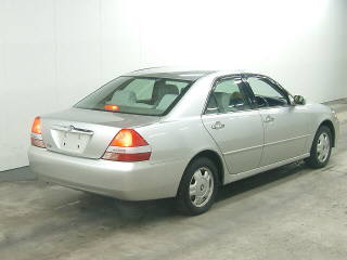 2001 Toyota Mark II Photos