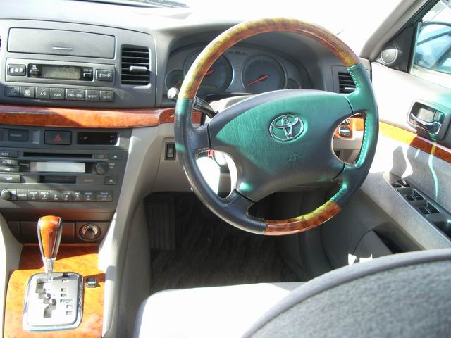 2001 Toyota Mark II Photos