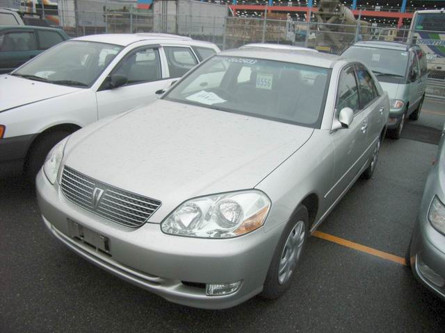 2001 Toyota Mark II Pictures