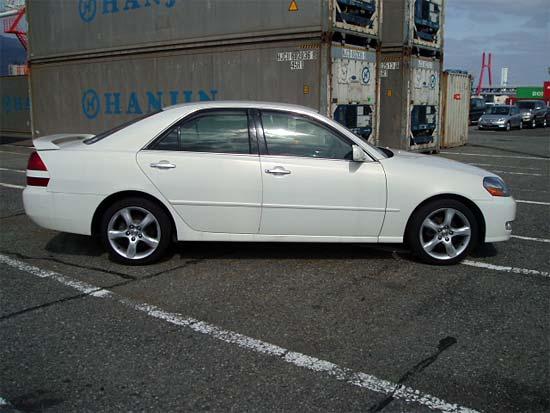 2001 Toyota Mark II Images