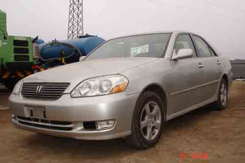 2001 Toyota Mark II Photos