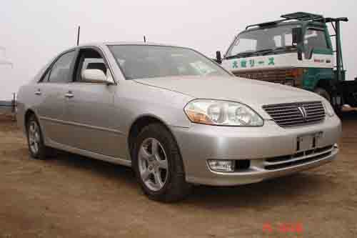 2001 Toyota Mark II Photos