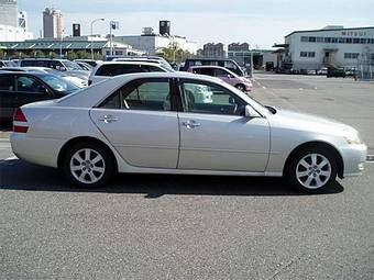 2001 Toyota Mark II Photos