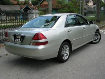 2001 Toyota Mark II Pictures