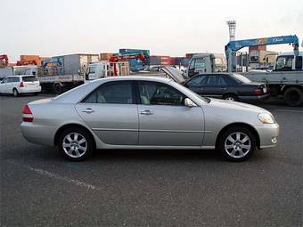 2001 Toyota Mark II Photos