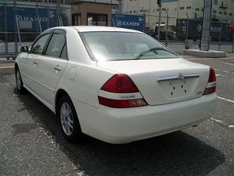 2001 Toyota Mark II Photos