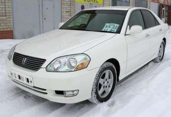 2001 Toyota Mark II Photos