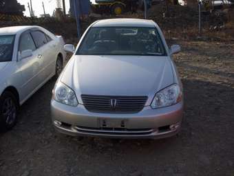 2001 Toyota Mark II Photos