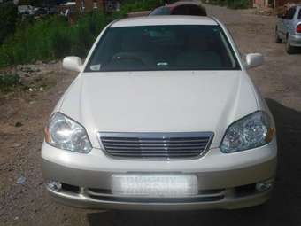 2001 Toyota Mark II Photos