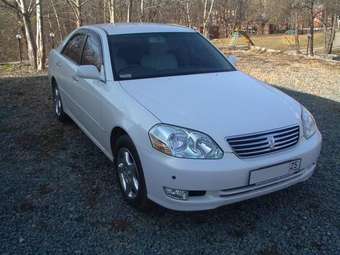 2001 Toyota Mark II Photos