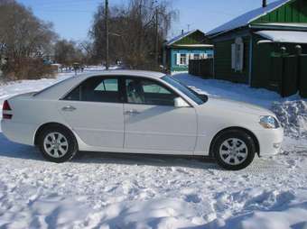 2001 Toyota Mark II Pictures
