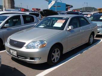 2001 Toyota Mark II Pictures