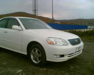 2001 Toyota Mark II Photos