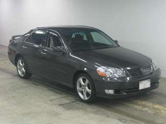 2001 Toyota Mark II Photos