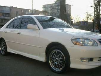2001 Toyota Mark II Images