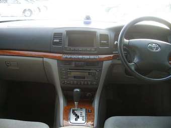 2001 Toyota Mark II Images