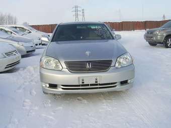 2001 Toyota Mark II Photos