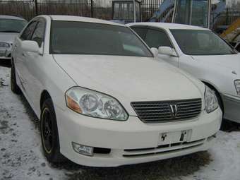 2001 Toyota Mark II Pictures