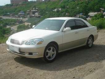 2001 Toyota Mark II Pictures