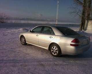2001 Toyota Mark II Photos