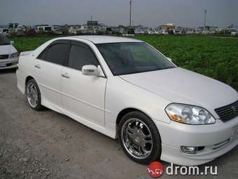 2001 Toyota Mark II Images