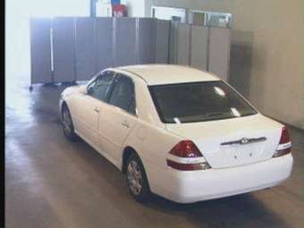 2001 Toyota Mark II Photos