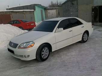 2001 Toyota Mark II Photos