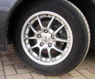 2001 Toyota Mark II Photos
