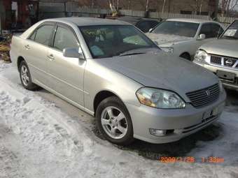 2001 Toyota Mark II Images