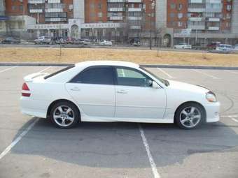 2001 Toyota Mark II Photos