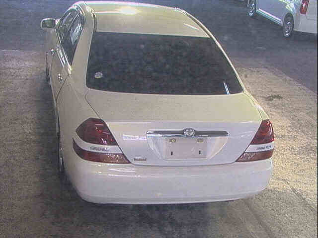 2002 Toyota Mark II Photos
