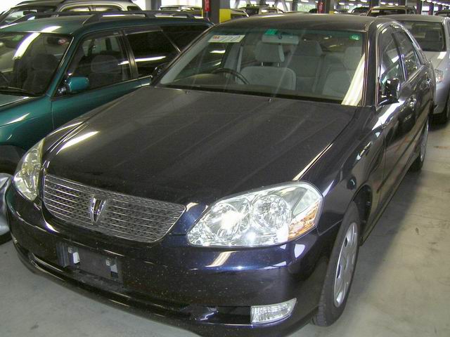 2002 Toyota Mark II Photos