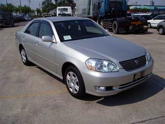 2002 Toyota Mark II Pictures