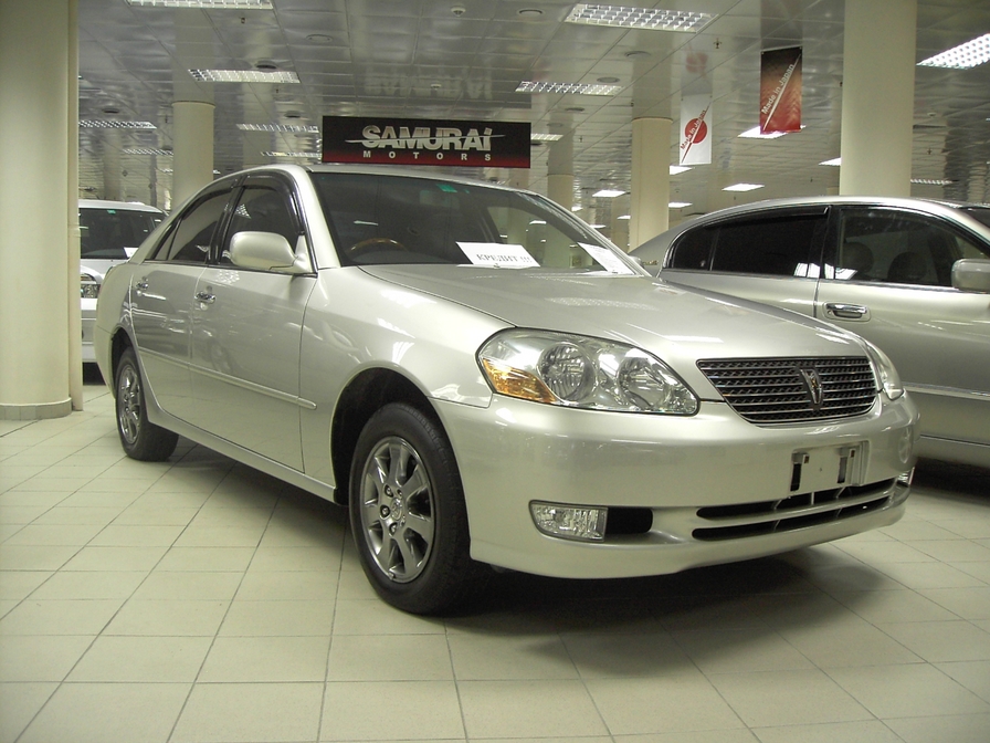 2002 Toyota Mark II Images