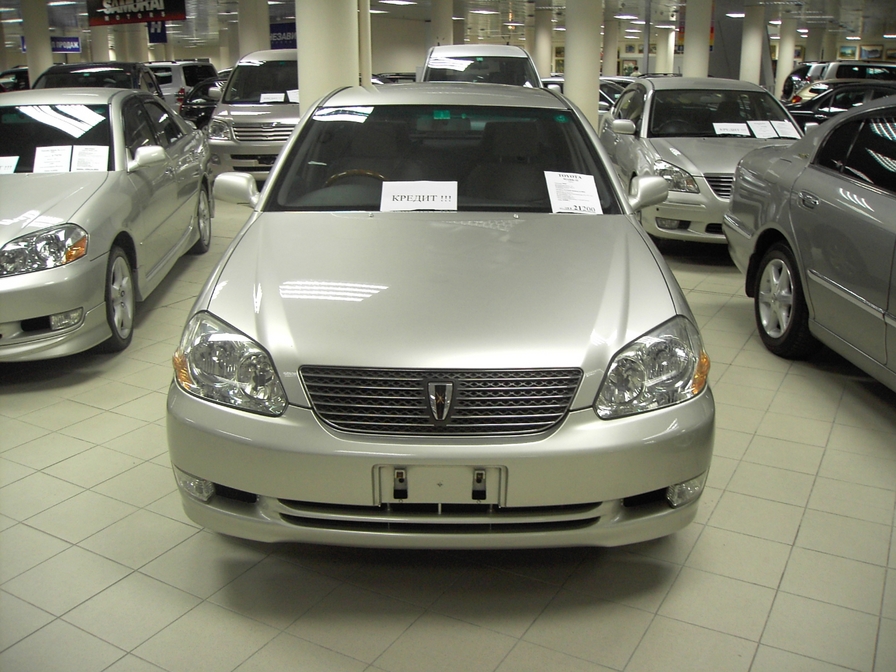2002 Toyota Mark II Pictures