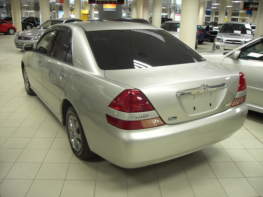 2002 Toyota Mark II Pics