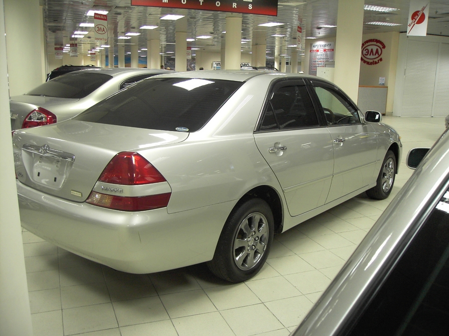 2002 Toyota Mark II Pictures