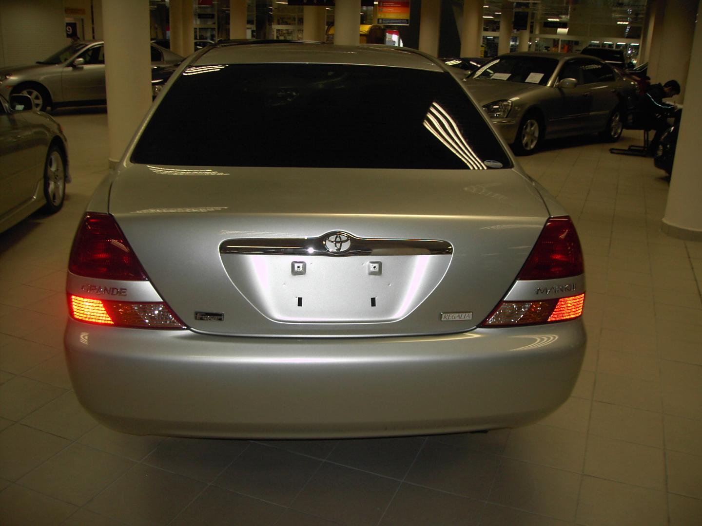 2002 Toyota Mark II Pictures
