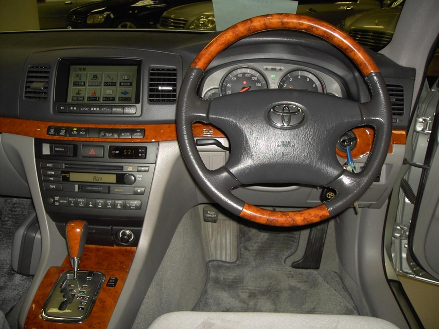 2002 Toyota Mark II Photos
