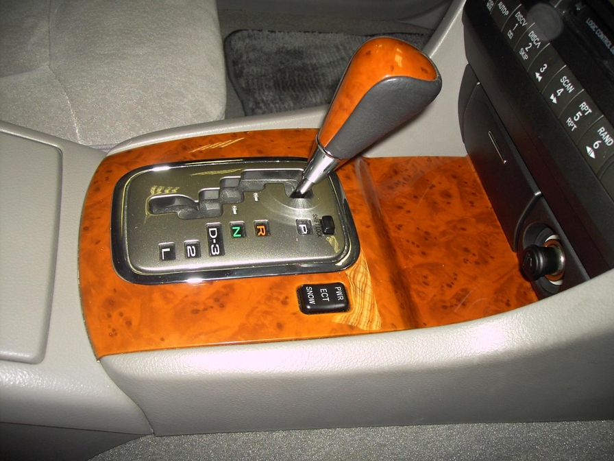 2002 Toyota Mark II Photos