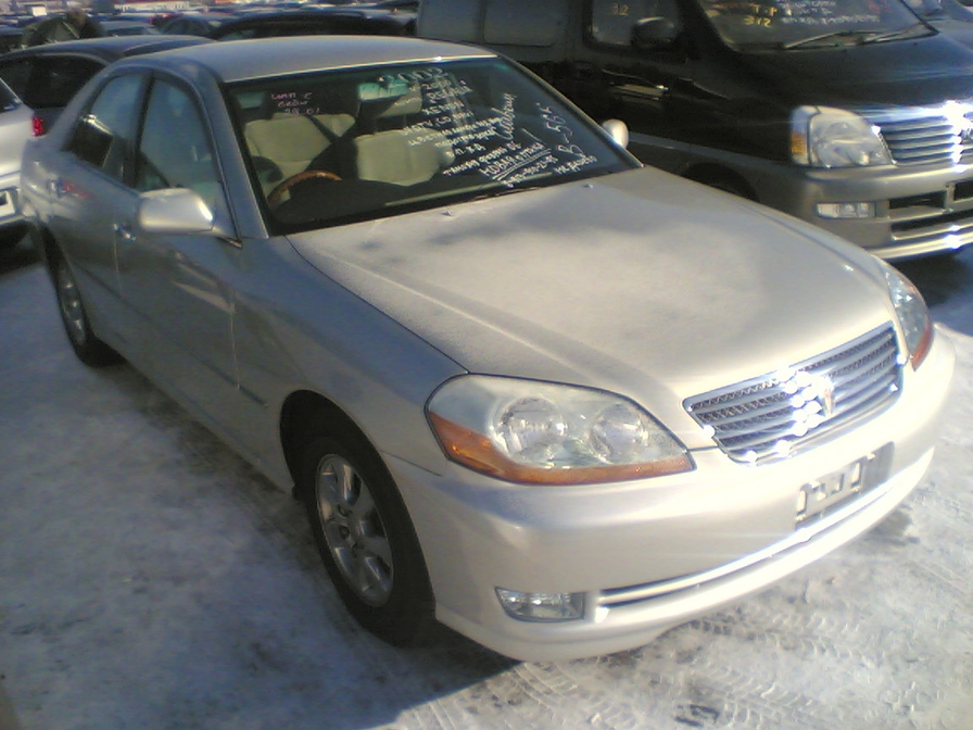 2002 Toyota Mark II Pictures