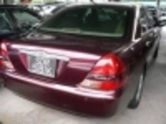 2002 Toyota Mark II Photos