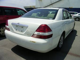 2002 Toyota Mark II Pictures