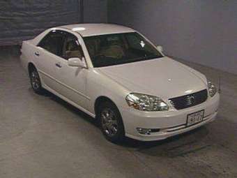 2002 Toyota Mark II Photos