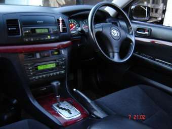 2002 Toyota Mark II Photos