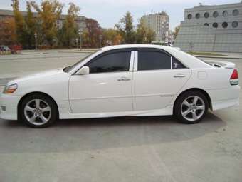 2002 Toyota Mark II Pics