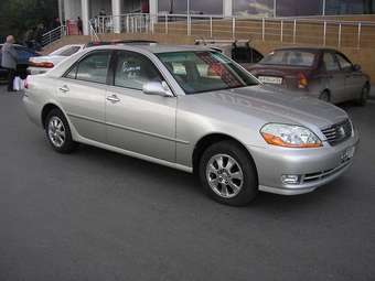 2002 Toyota Mark II Pictures